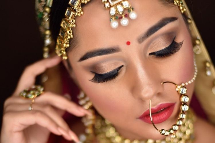 Kritika MS Makeovers | Kritika Mittal | Makeup Artists in Jind