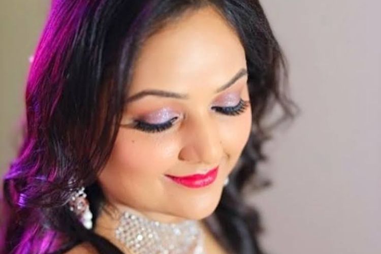 Kritika MS Makeovers | Kritika Mittal | Makeup Artists in Jind